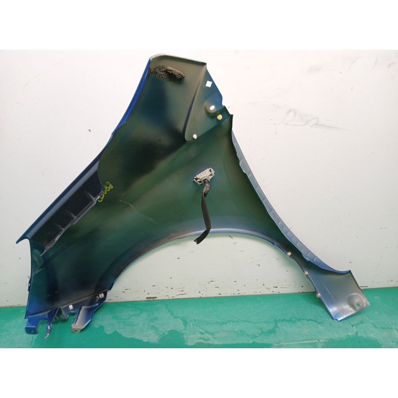 ALETA DELANTERA DERECHA