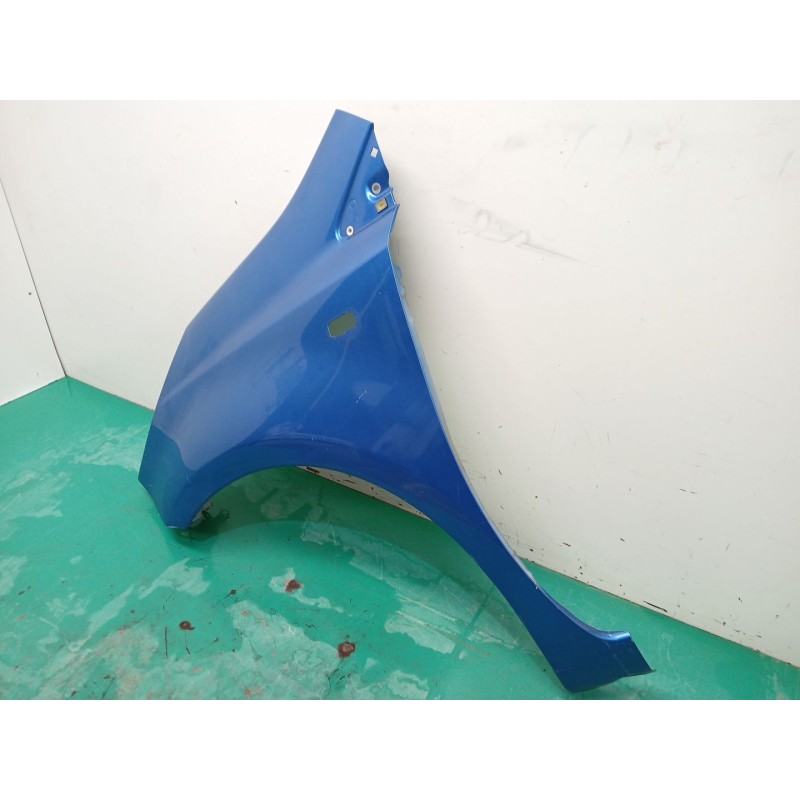 ALETA DELANTERA IZQUIERDA