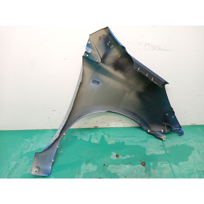 ALETA DELANTERA IZQUIERDA