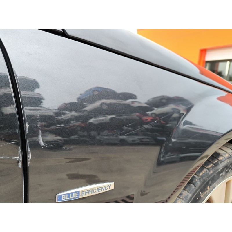 ALETA DELANTERA DERECHA