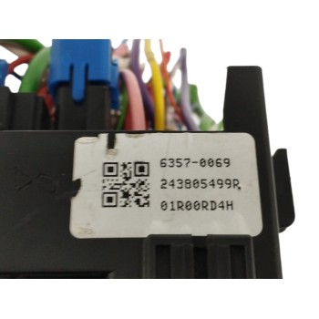 Recambio de caja reles / fusibles para nissan juke (f16) 1.0 12v cat referencia OEM IAM 63570069  