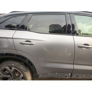 Recambio de puerta trasera derecha para renault austral tce 140 referencia OEM IAM   