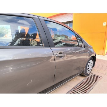 Recambio de puerta delantera derecha para toyota yaris (_p13_) 1.5 hybrid (nhp130_) referencia OEM IAM 670010D230  