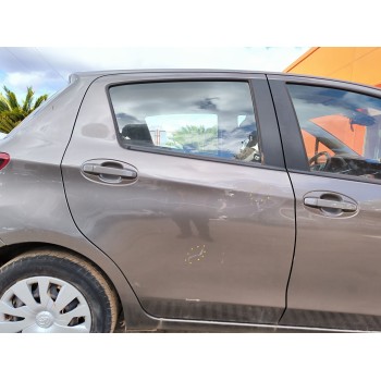 Recambio de puerta trasera derecha para toyota yaris (_p13_) 1.5 hybrid (nhp130_) referencia OEM IAM 670030D190  
