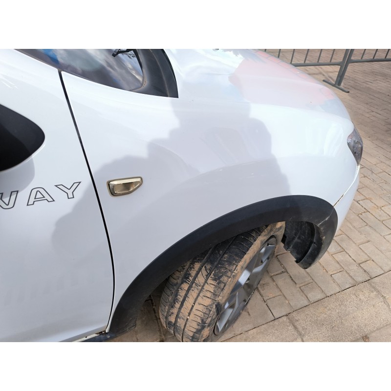 ALETA DELANTERA DERECHA