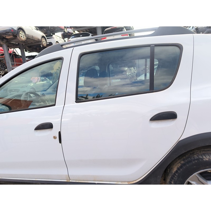 Recambio de puerta trasera izquierda para dacia sandero ii (b8_) tce 90 (b8m1, b8ma) referencia OEM IAM 821017625R  