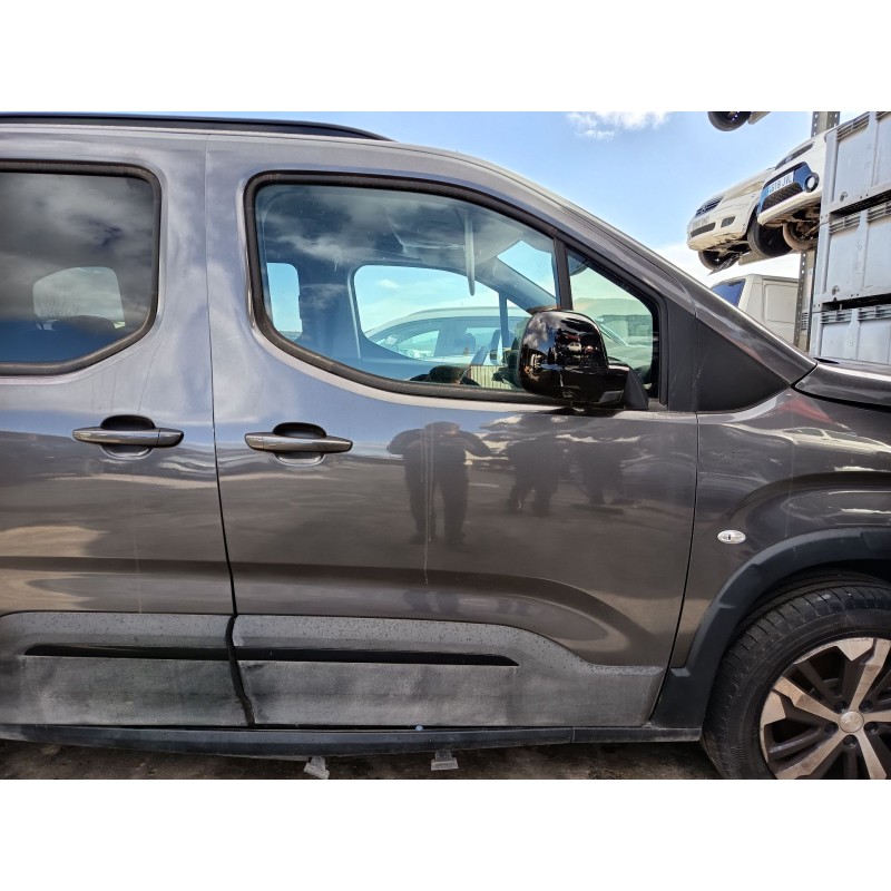 Recambio de puerta delantera derecha para peugeot rifter 1.5 bluehdi 100 referencia OEM IAM   