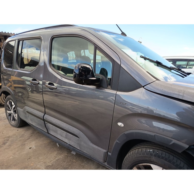 PUERTA DELANTERA DERECHA