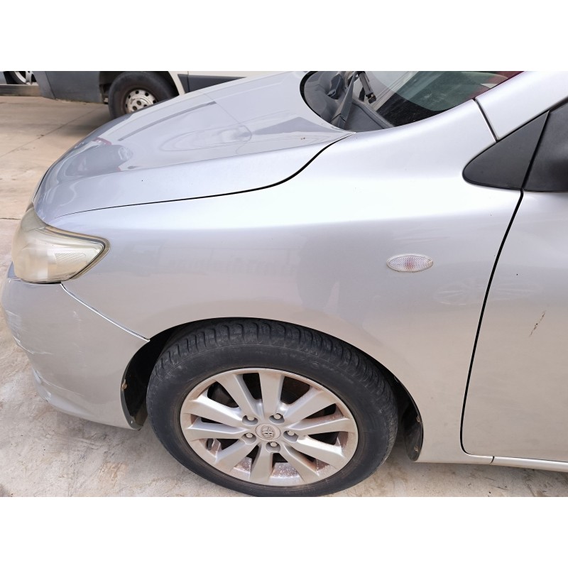 Recambio de aleta delantera izquierda para toyota corolla sedán (_e15_) 1.6 dual vvti (zre141, zre151) referencia OEM IAM 538121