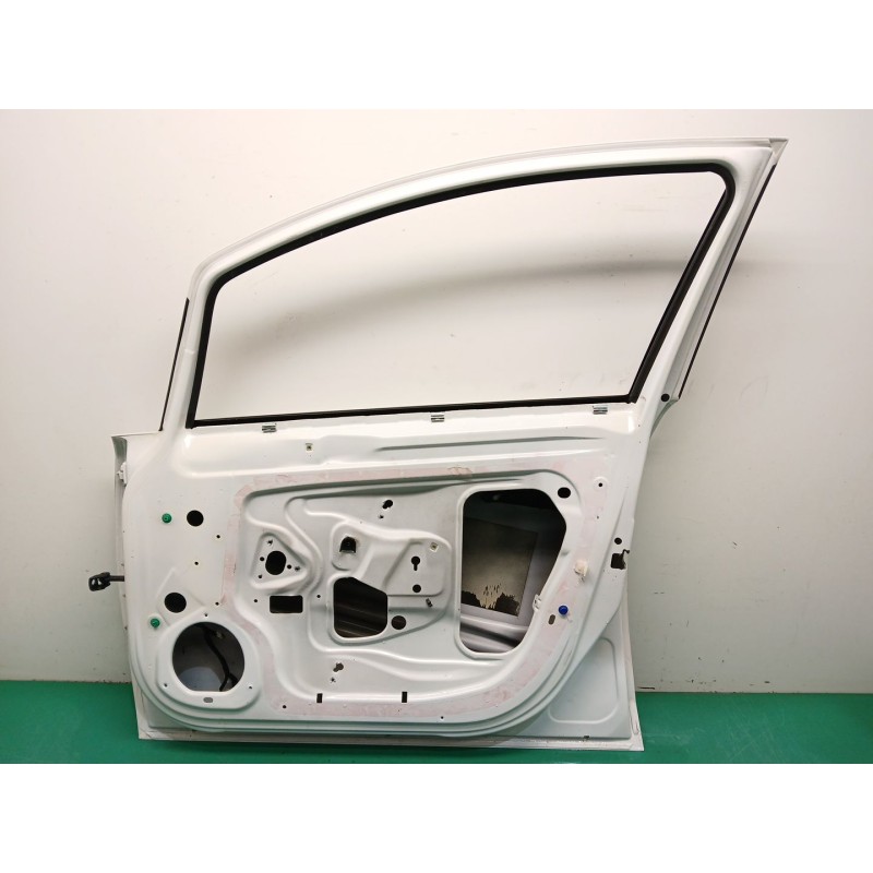 PUERTA DELANTERA DERECHA