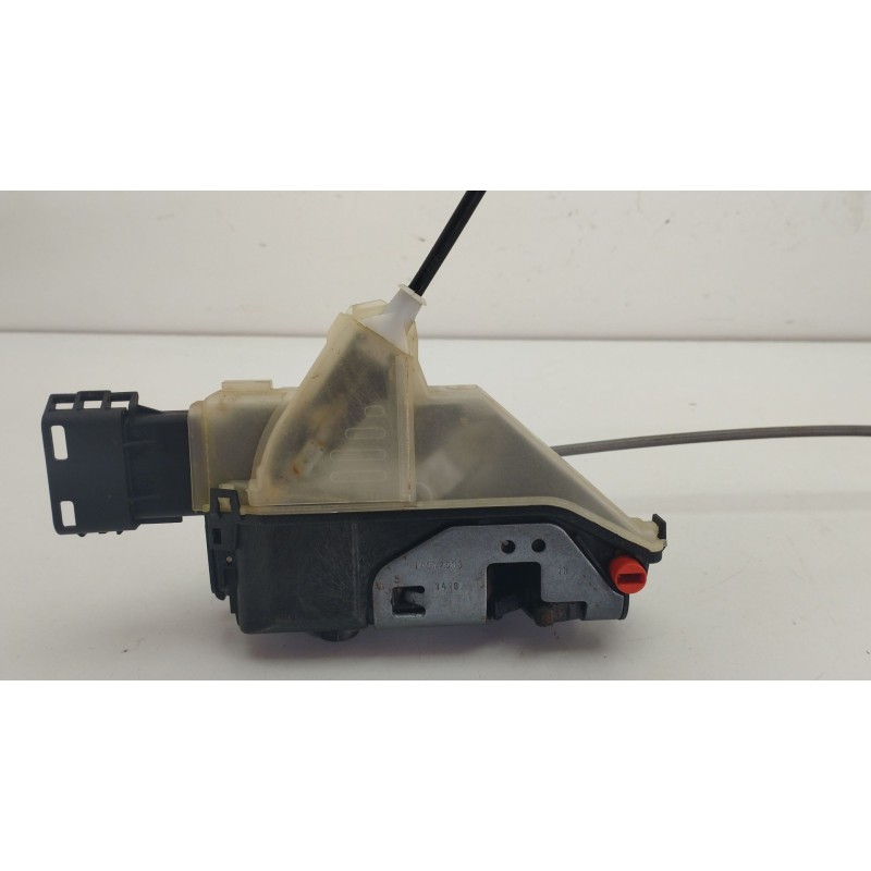 CERRADURA PUERTA TRASERA DERECHA