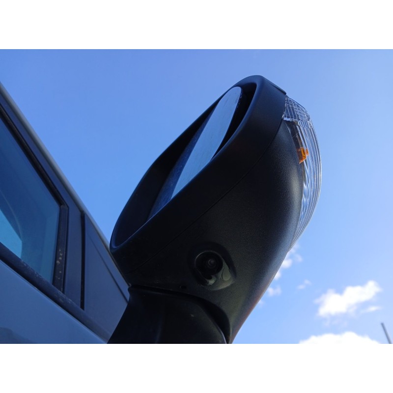RETROVISOR DERECHO