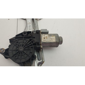 Recambio de elevalunas trasero derecho para peugeot 301 1.6 vti 115 cambio manual 5 velocidades referencia OEM IAM 9674437280  