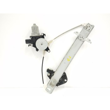 ELEVALUNAS TRASERO DERECHO 61042FG000 