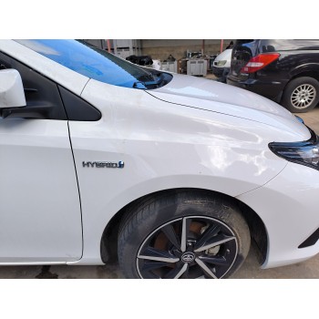 Recambio de aleta delantera derecha para toyota auris (_e18_) 1.3 (nre180_) referencia OEM IAM 5381102340  