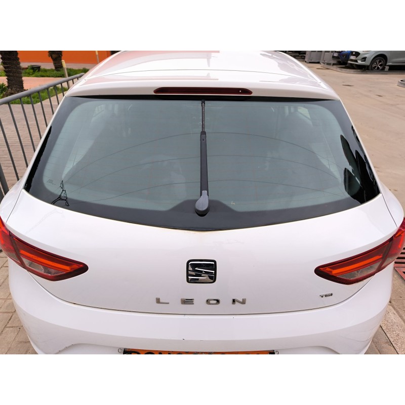 Recambio de porton trasero para seat leon (5f1) 1.4 tsi referencia OEM IAM 5F4827024  