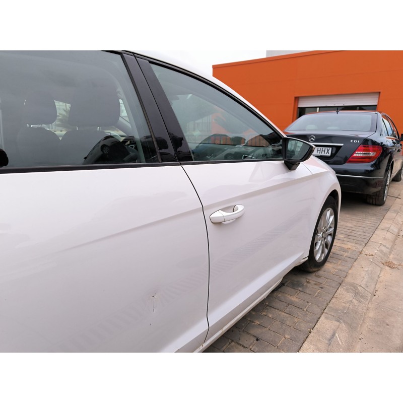 PUERTA DELANTERA DERECHA