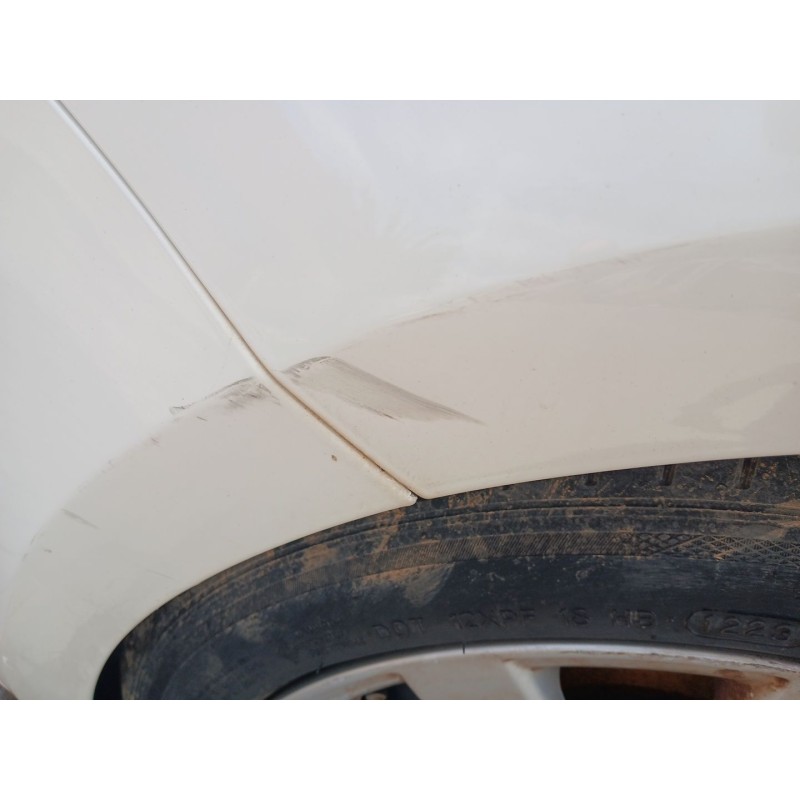 ALETA DELANTERA IZQUIERDA