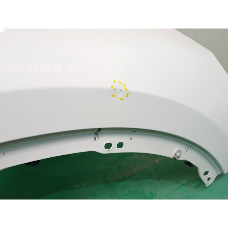 ALETA DELANTERA DERECHA