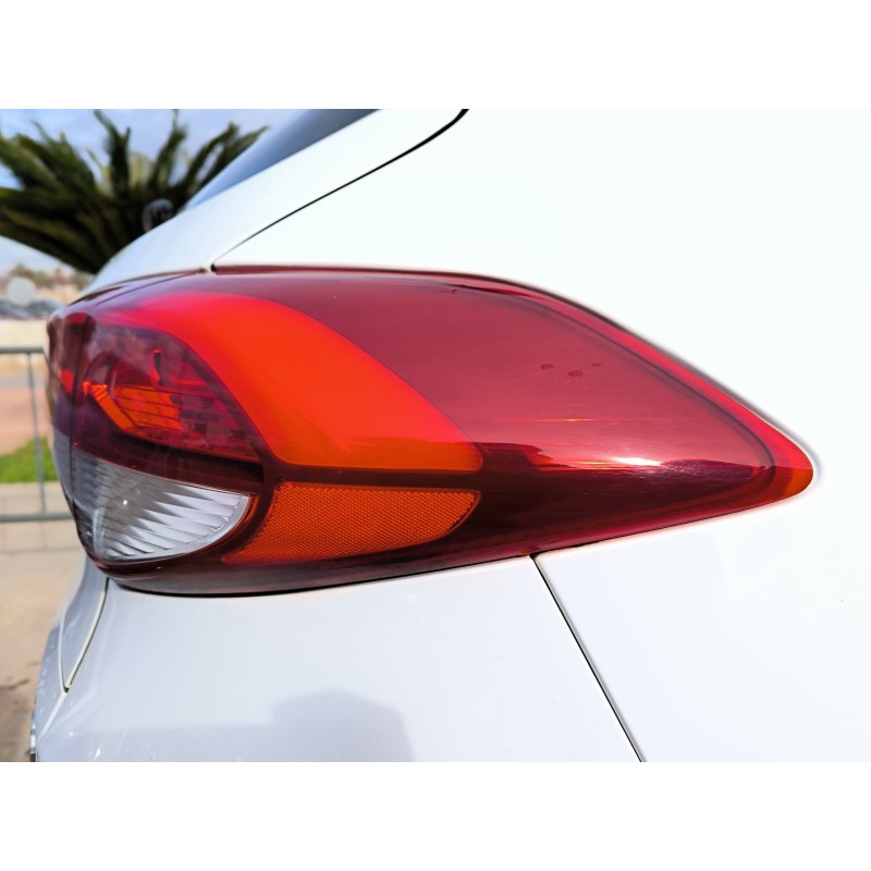 PILOTO TRASERO DERECHO