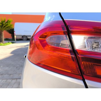 Recambio de piloto trasero izquierdo para ford fiesta vii (hj, hf) 1.1 ti-vct referencia OEM IAM 2527137  