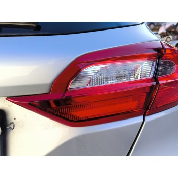 Recambio de piloto trasero derecho interior para ford fiesta vii (hj, hf) 1.1 ti-vct referencia OEM IAM 2269071  