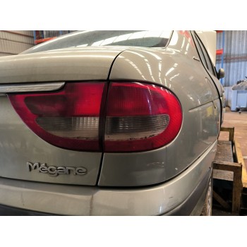 renault megane i classic (la0/1_) del año 2000