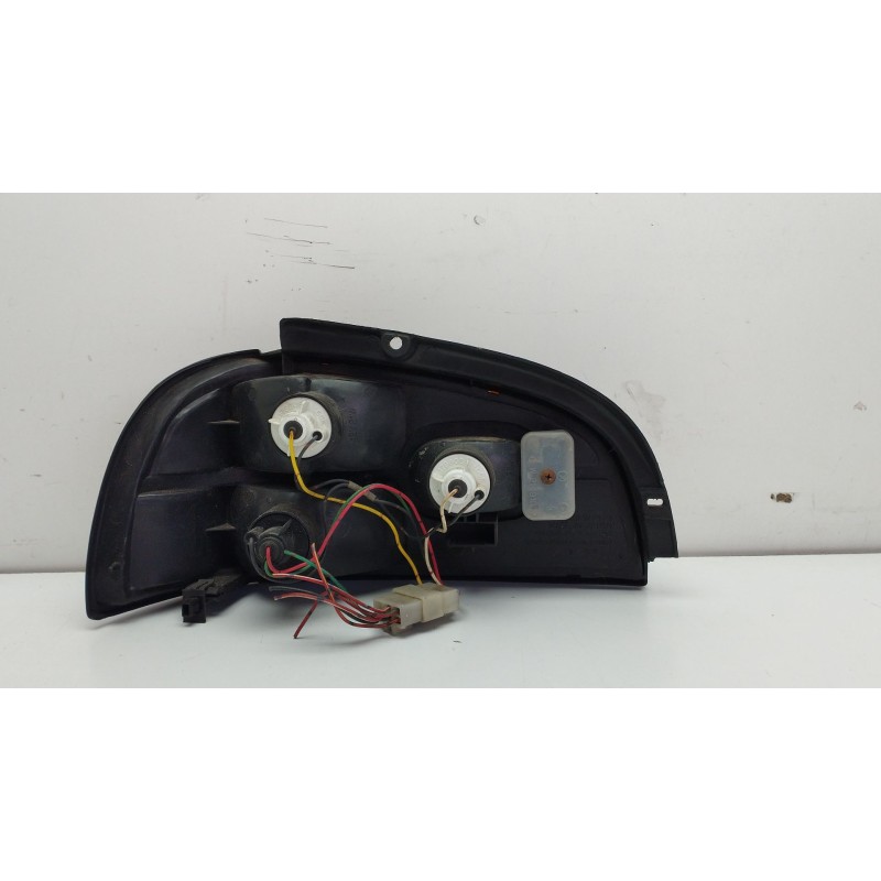 PILOTO TRASERO DERECHO