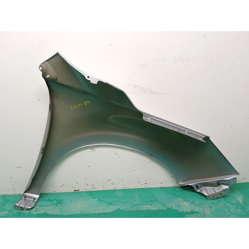 ALETA DELANTERA IZQUIERDA