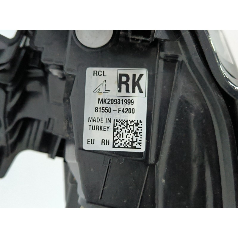 PILOTO TRASERO DERECHO MK20931999