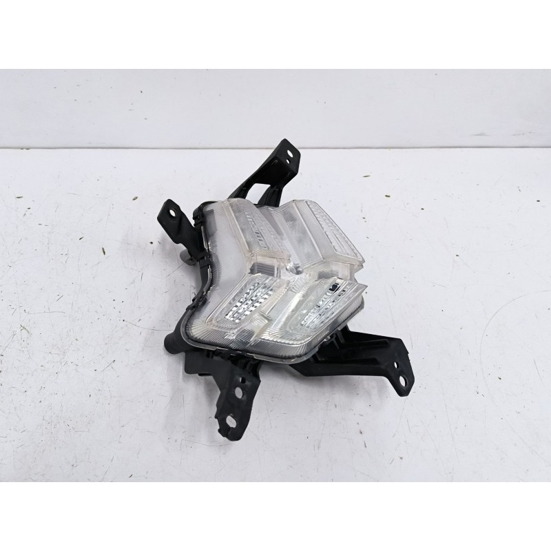 PILOTO DELANTERO IZQUIERDO 92207G5510