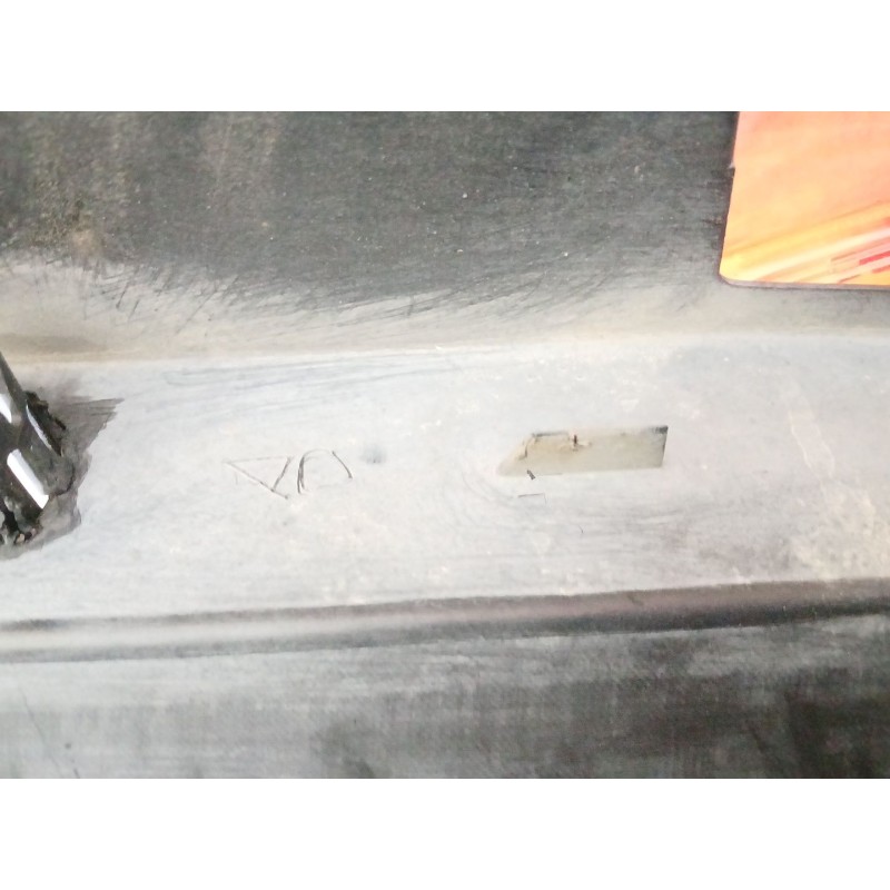 PARAGOLPES TRASERO 0511324546AA 5018631AA