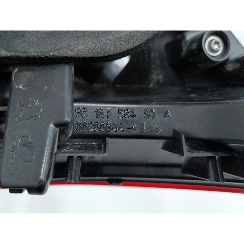 PILOTO TRASERO IZQUIERDO INTERIOR 00200844