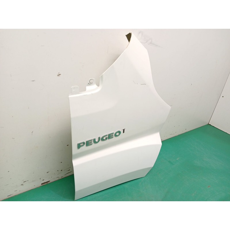 ALETA DELANTERA DERECHA