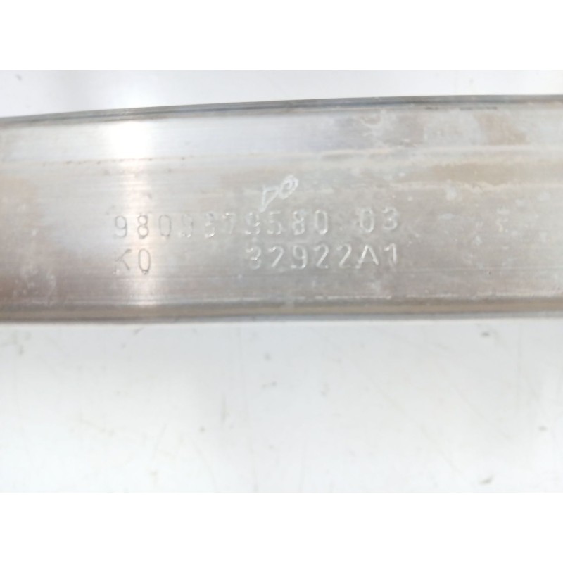 REFUERZO PARAGOLPES DELANTERO