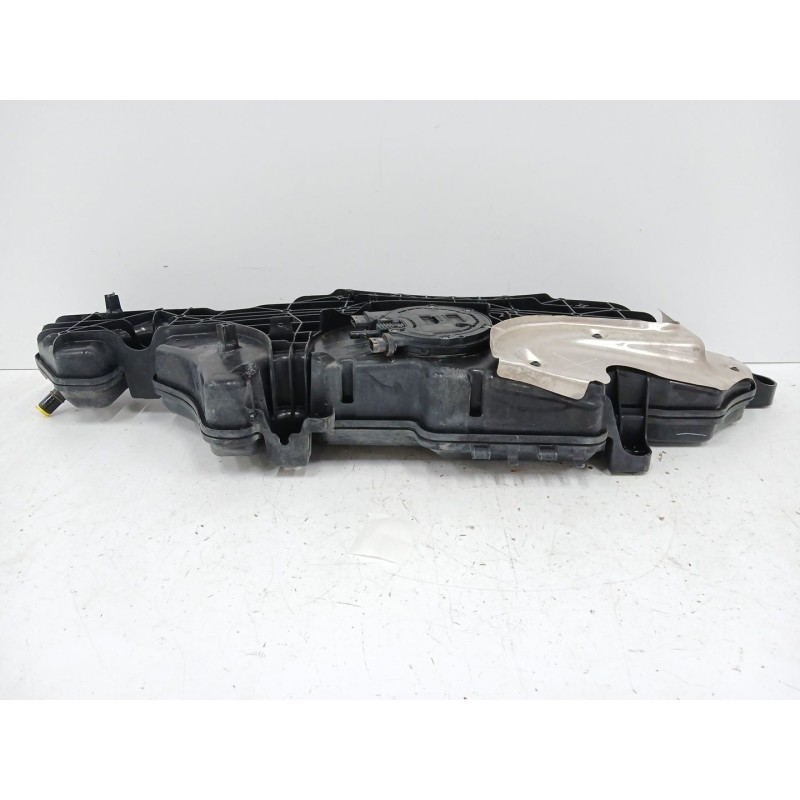 Recambio de deposito adblue para mercedes-benz clase a sedán (v177) a 180 d (177.103) referencia OEM IAM A2474708202  