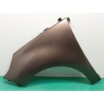 ALETA DELANTERA IZQUIERDA 631017581R 