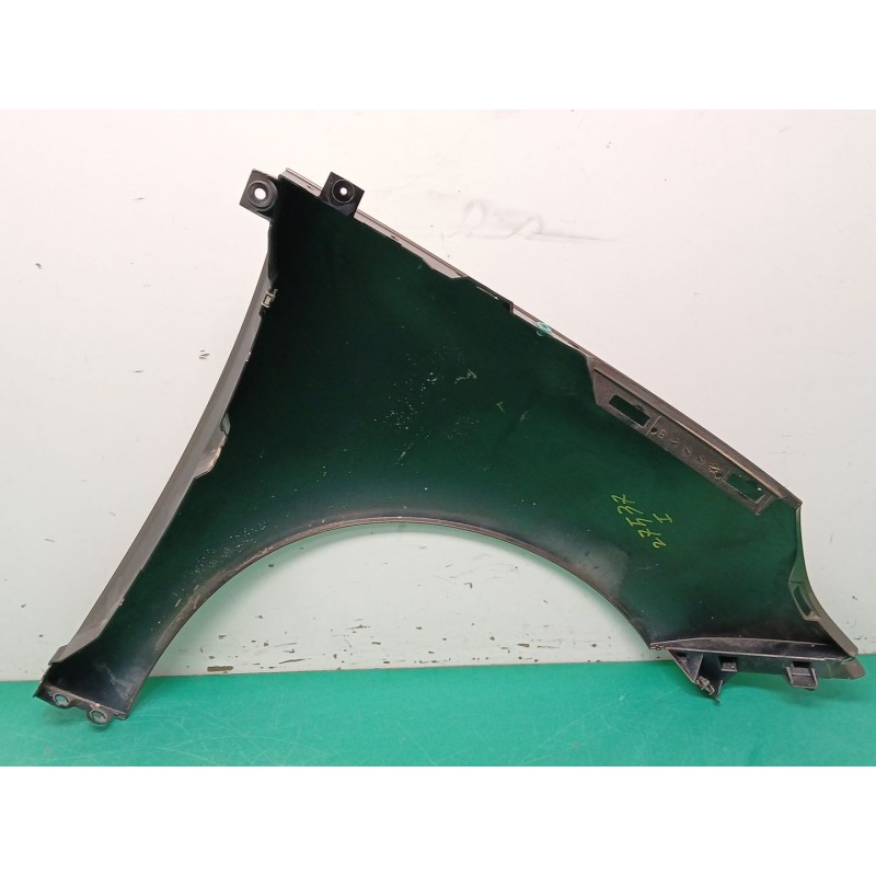 ALETA DELANTERA IZQUIERDA