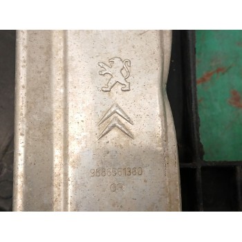 Recambio de panel frontal para citroën c4 cactus 1.2 vti 82 referencia OEM IAM 96765348 9686561380 