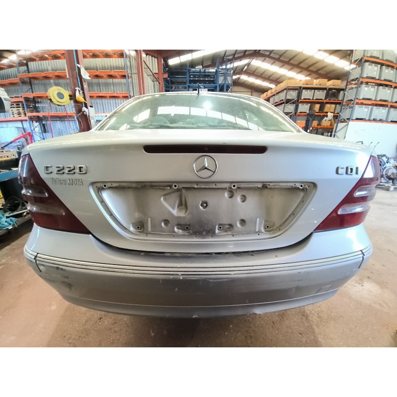 mercedes-benz clase c (w203) del año 2003