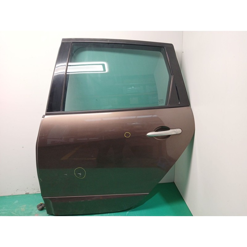 Recambio de puerta trasera izquierda para renault grand scénic iii (jz0/1_) 1.5 dci referencia OEM IAM 821017991R  