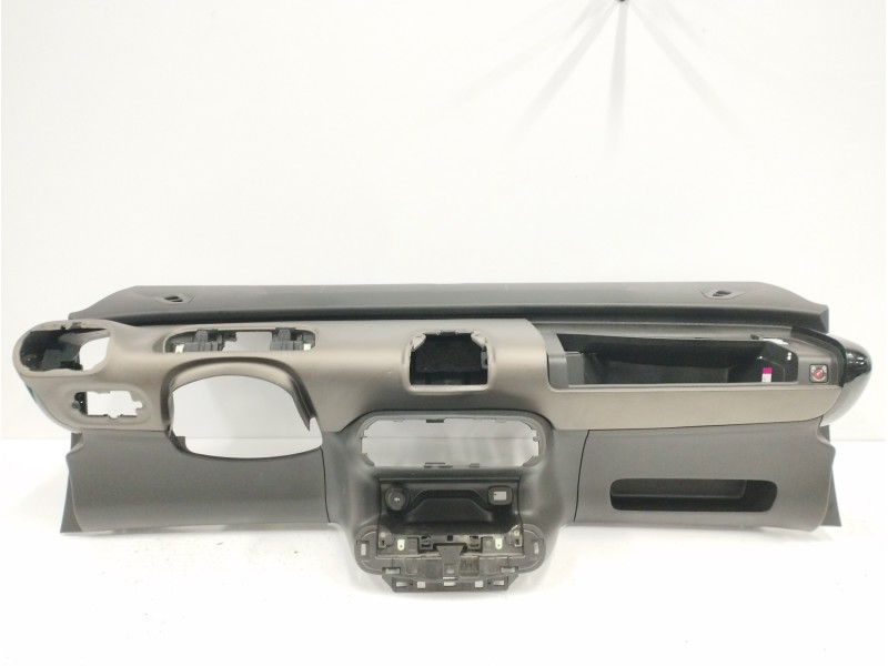 Recambio de salpicadero para citroën c4 cactus 1.2 12v vti referencia OEM IAM 16117992BV  