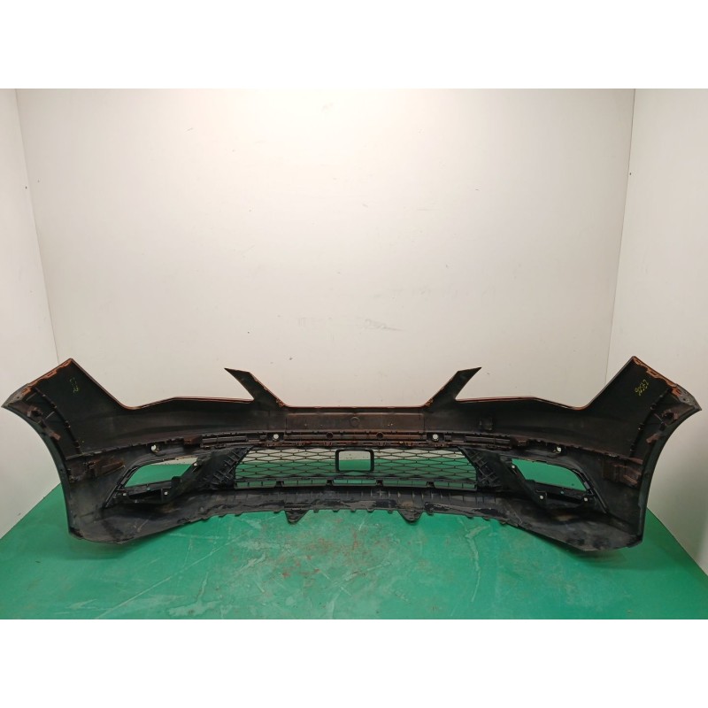 PARAGOLPES DELANTERO