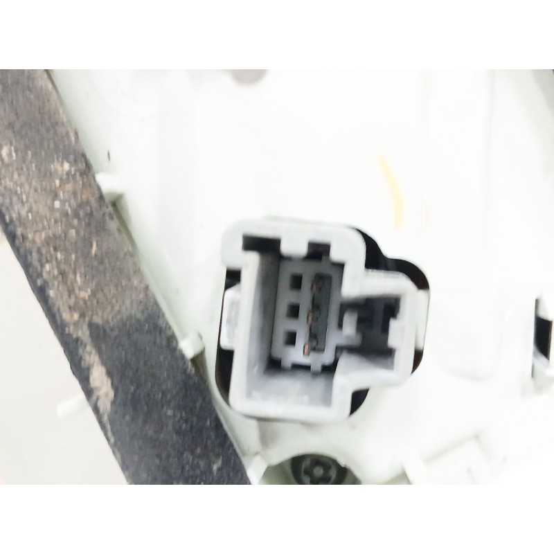 PILOTO TRASERO IZQUIERDO INTERIOR