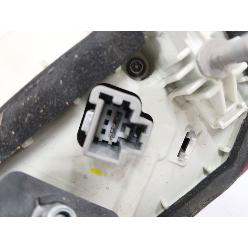 PILOTO TRASERO DERECHO INTERIOR