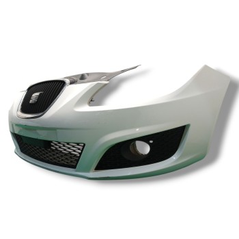 Recambio de paragolpes delantero para seat leon (1p1) 1.4 tsi referencia OEM IAM 1P0807221M 14884SG4 1P0807217AAGRU