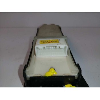 Recambio de mando elevalunas delantero izquierdo para toyota avensis berlina (t25) 2.0 turbodiesel cat referencia OEM IAM 848020