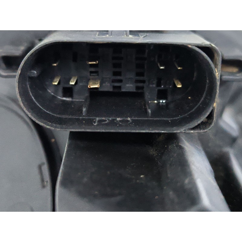 FARO IZQUIERDO A1769065900