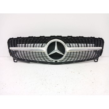 Recambio de rejilla delantera para mercedes-benz clase a (w176) a 180 cdi / d (176.012) referencia OEM IAM A0008880060 A17688804