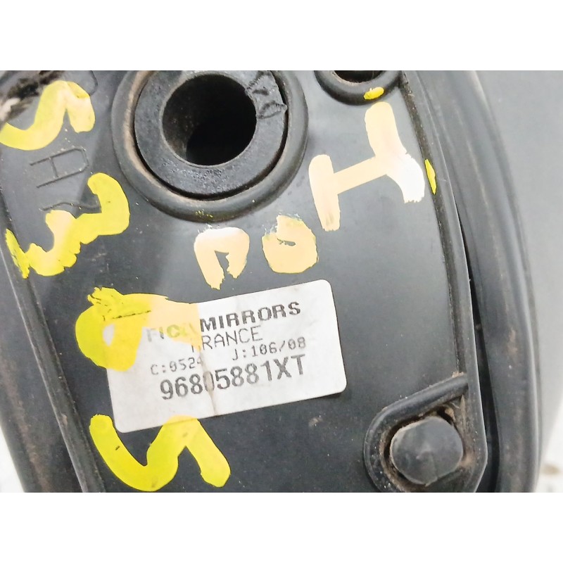 RETROVISOR IZQUIERDO